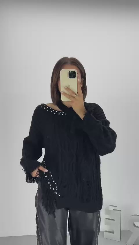 OPENSHOULDER PULLOVER IN BLACK